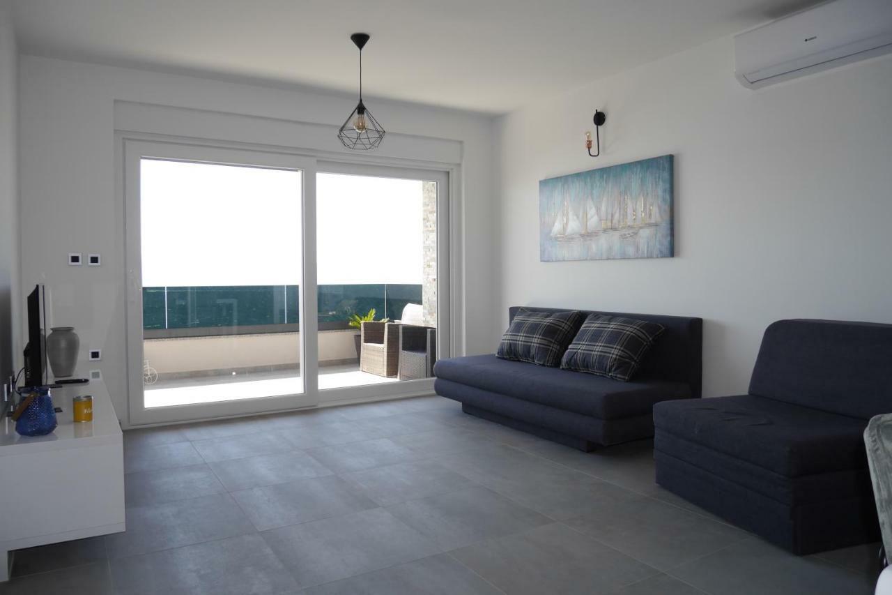 Luxury Apartments Beach Jesenice  Exterior photo
