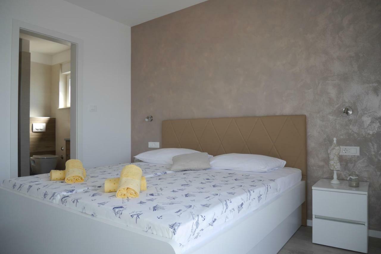 Luxury Apartments Beach Jesenice  Exterior photo